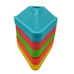 Набір фішок для розмітки поля трикутних різнокольорових 100 шт.  