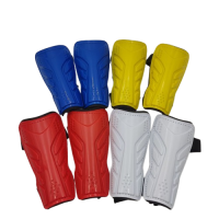 Щитки футбольні підліток Guardкупити у Київі